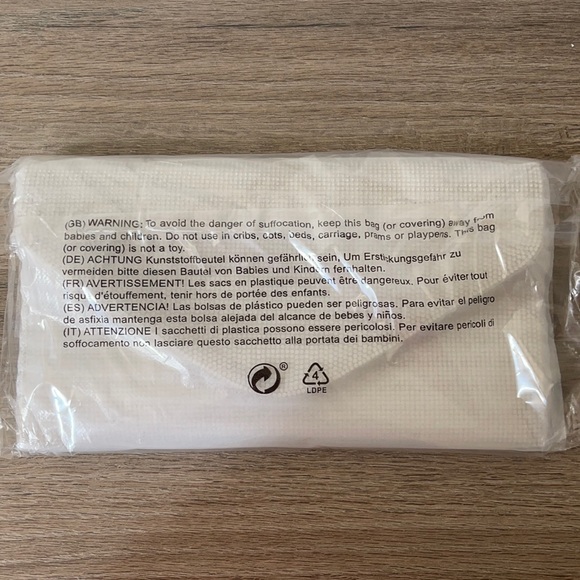 Aldo Clutch NWT - Picture 7 of 15